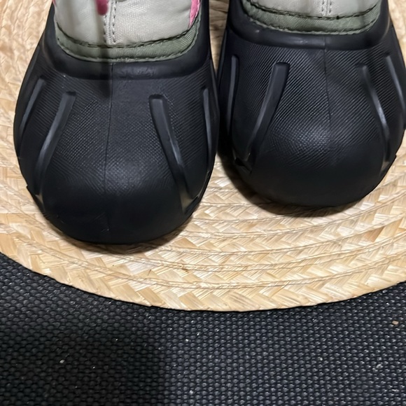 Sorel Rain Snow boots size 11. Style to little hero comfort - Picture 4 of 9